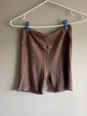 Year of Ours Brown Ribbed Shorts Small